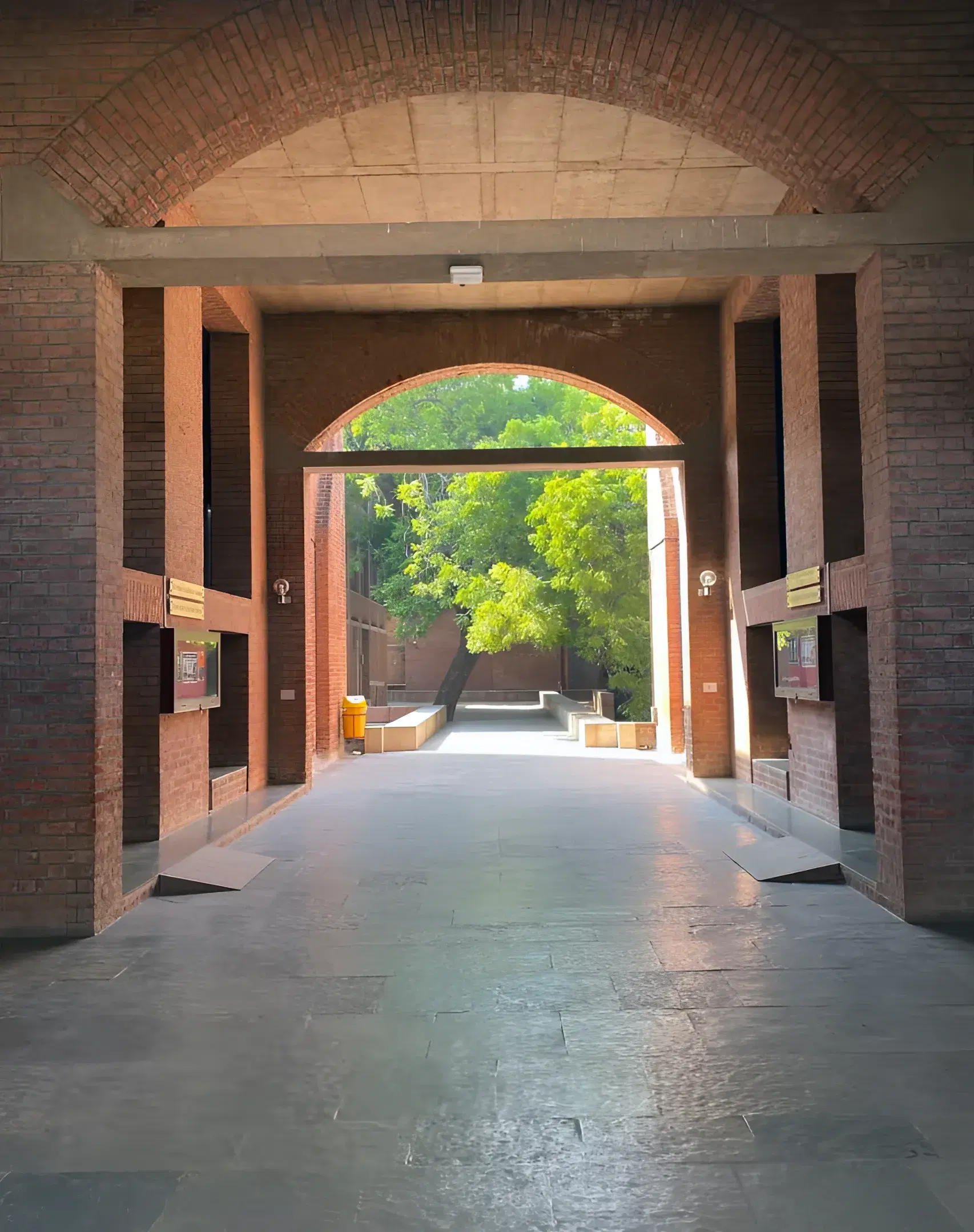 IIM Ahmedabad academic infrastructure photo 9